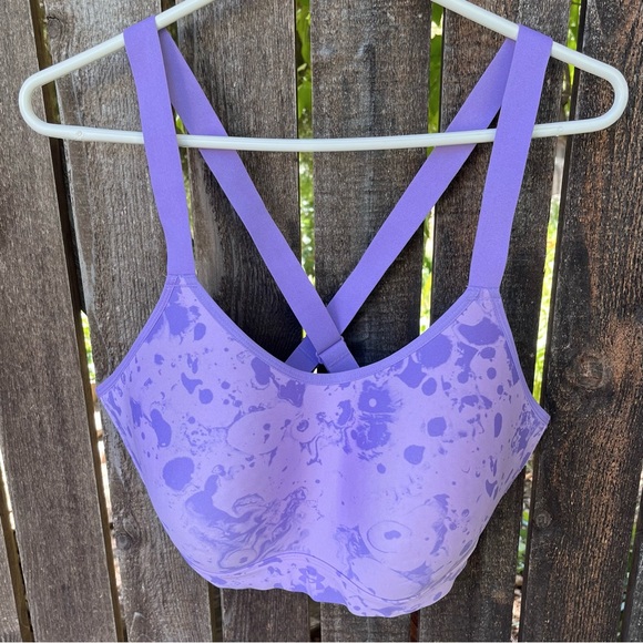 Under Armour Continuum Mid Printed Sports Bra In Purple Sz 1X/48/50/1X - Picture 1 of 12